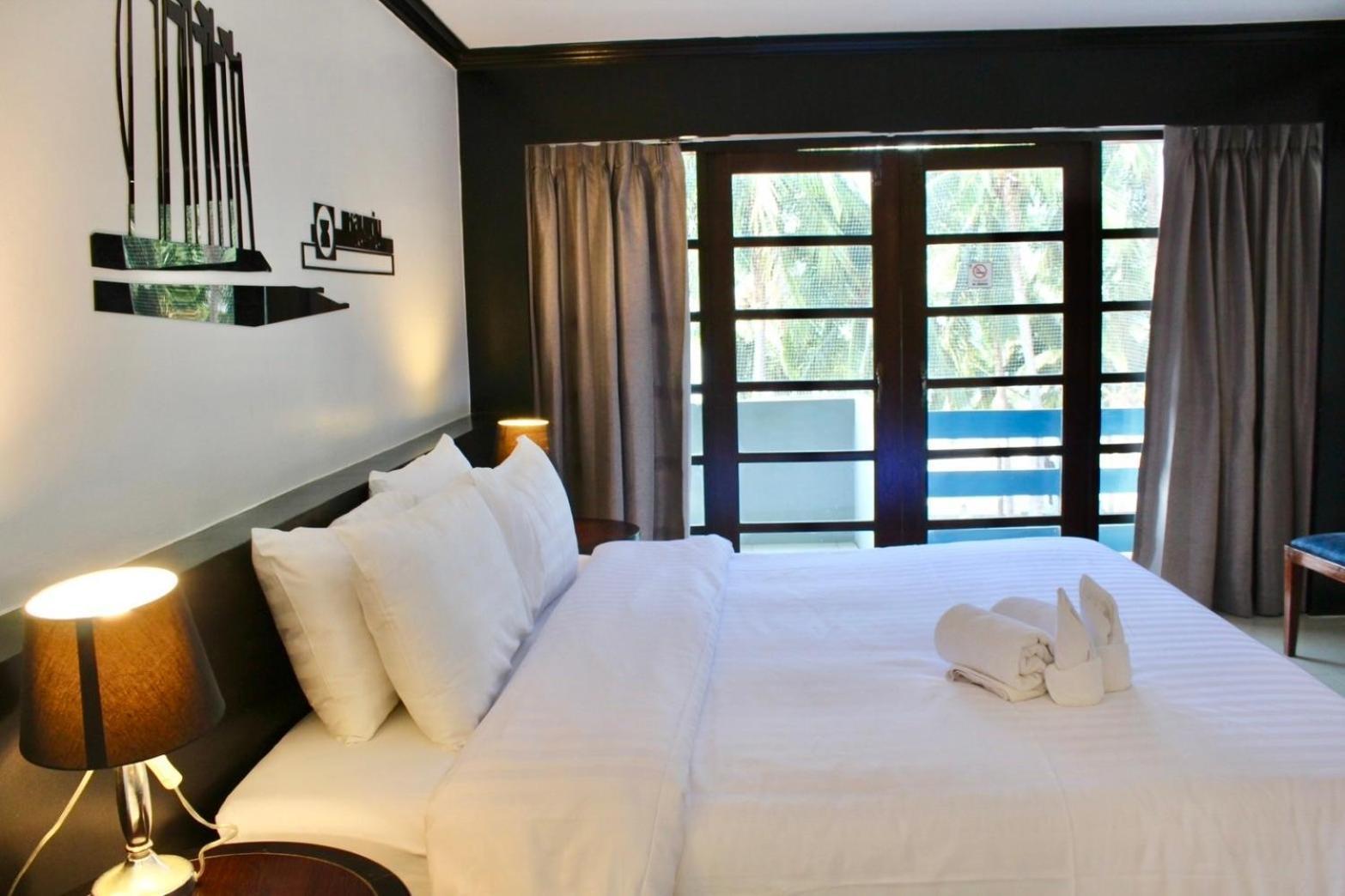 S2 Hotel - Sha Plus Certified Bangsaen Esterno foto
