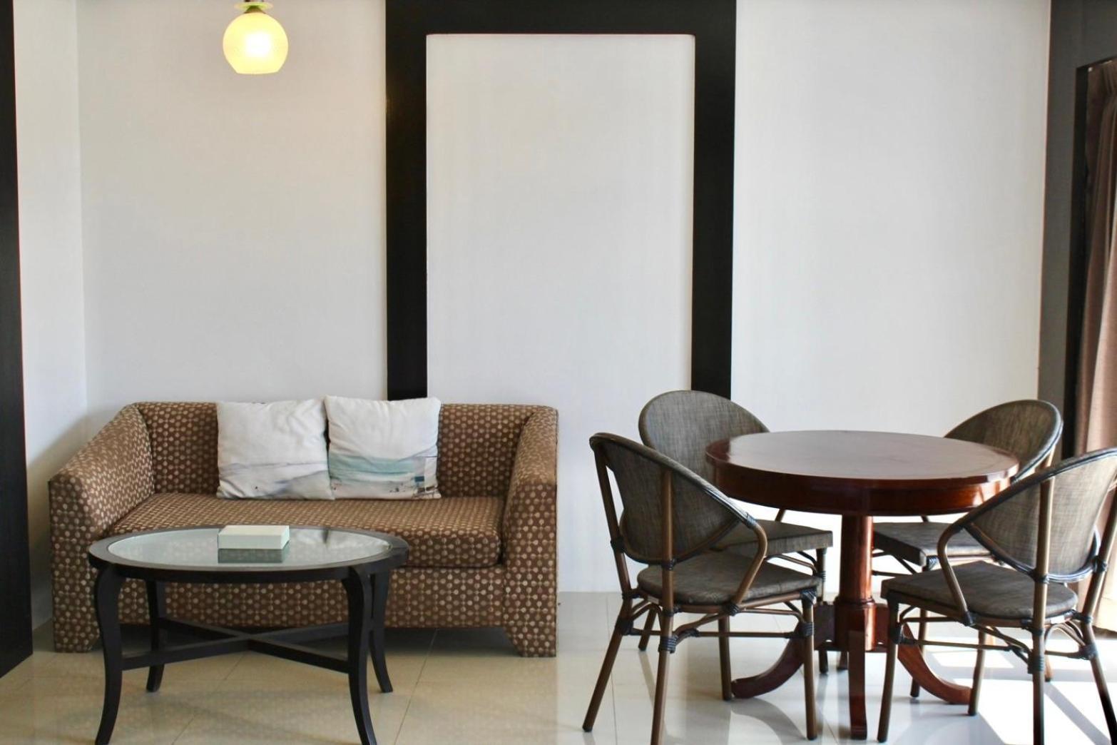 S2 Hotel - Sha Plus Certified Bangsaen Esterno foto