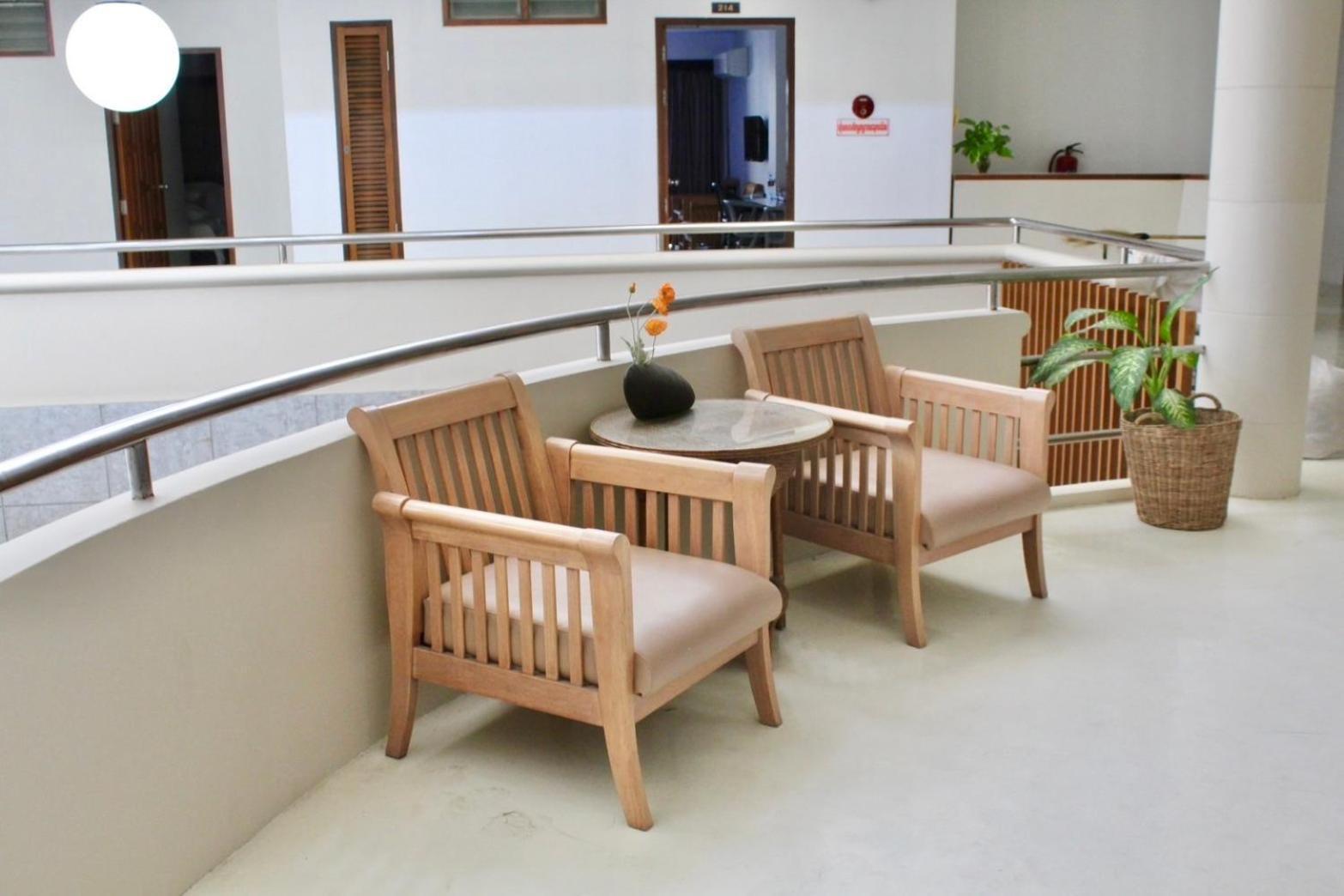 S2 Hotel - Sha Plus Certified Bangsaen Esterno foto